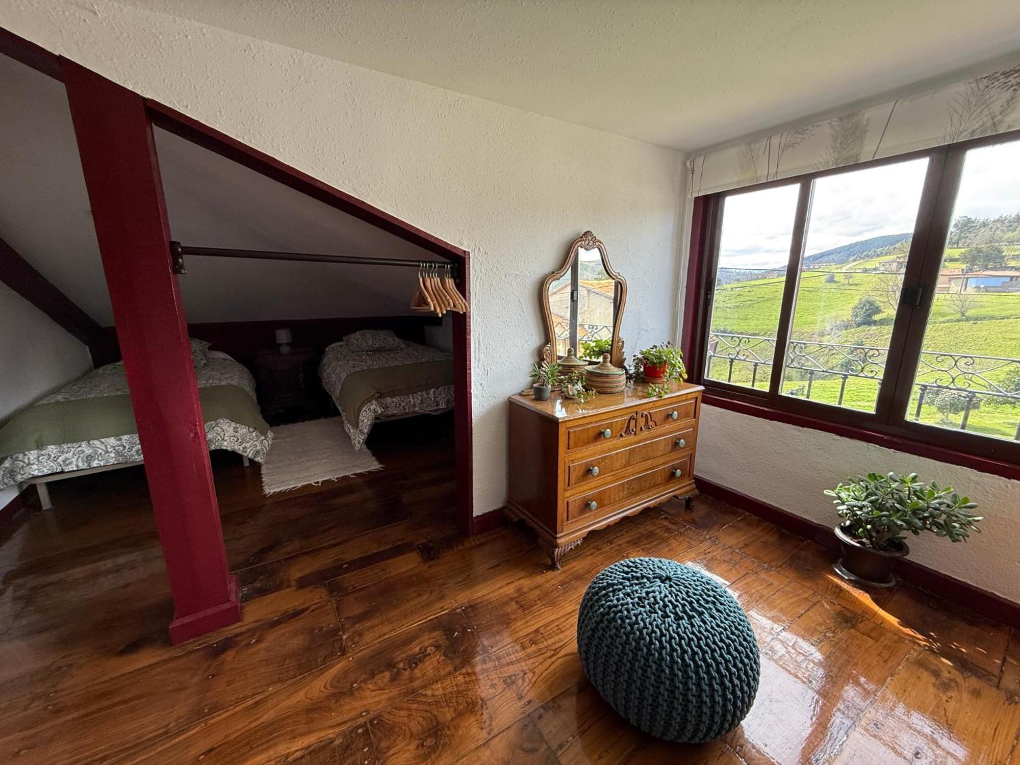 La Casona De Faedo Pension Hotel Room photo
